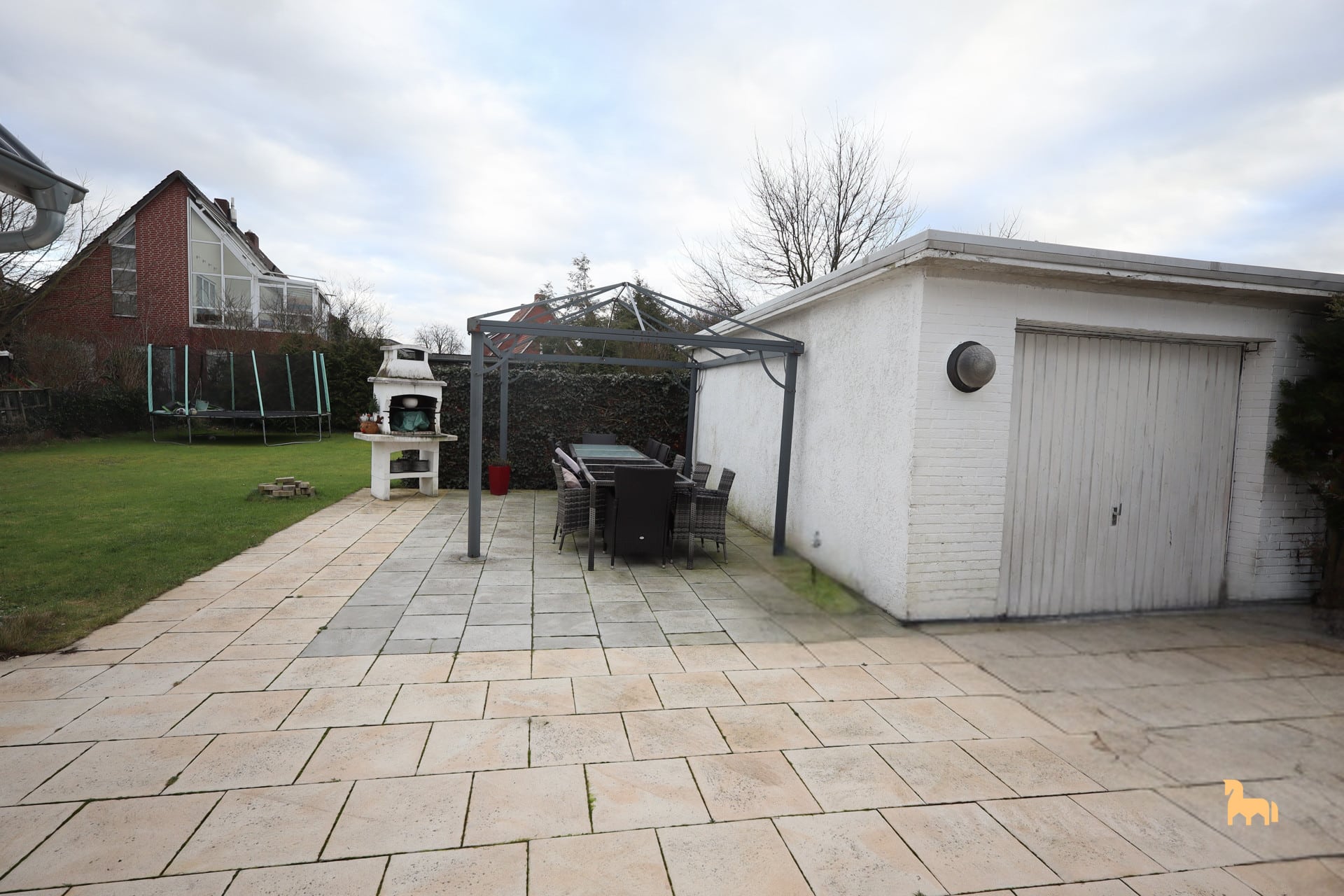 ade6c978-d120-42b3-ae90-477a9e3b5bf8