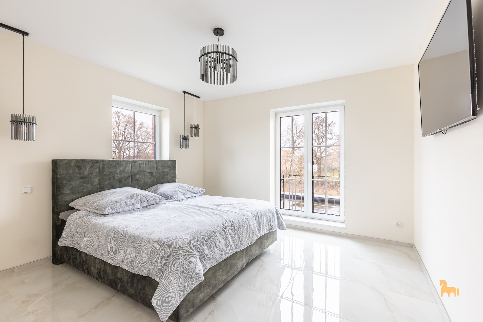 28263cc4-62ea-42e8-96df-2b151015fed3