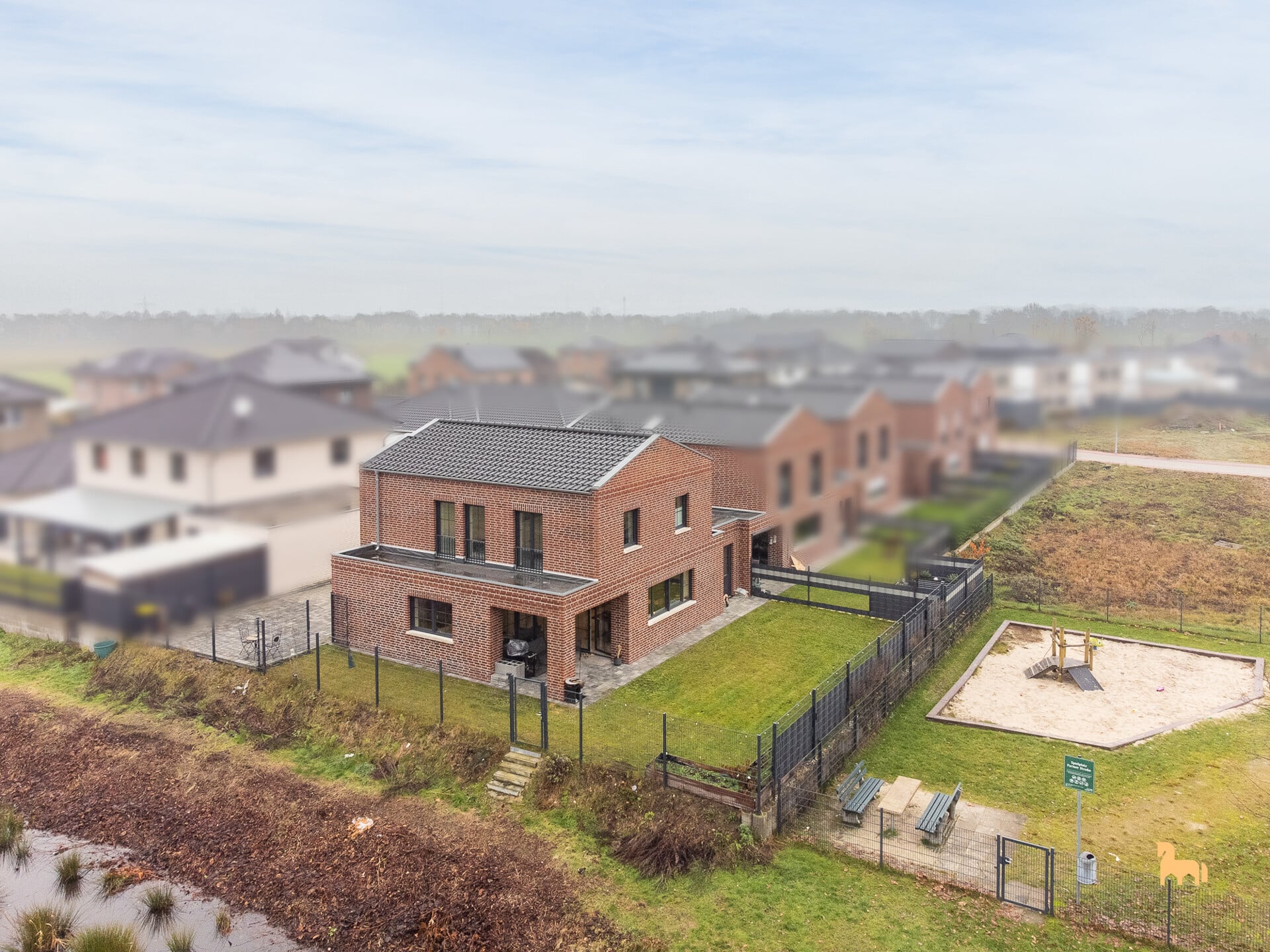 29c9316b-70d8-4ff0-a183-563afd4c467a