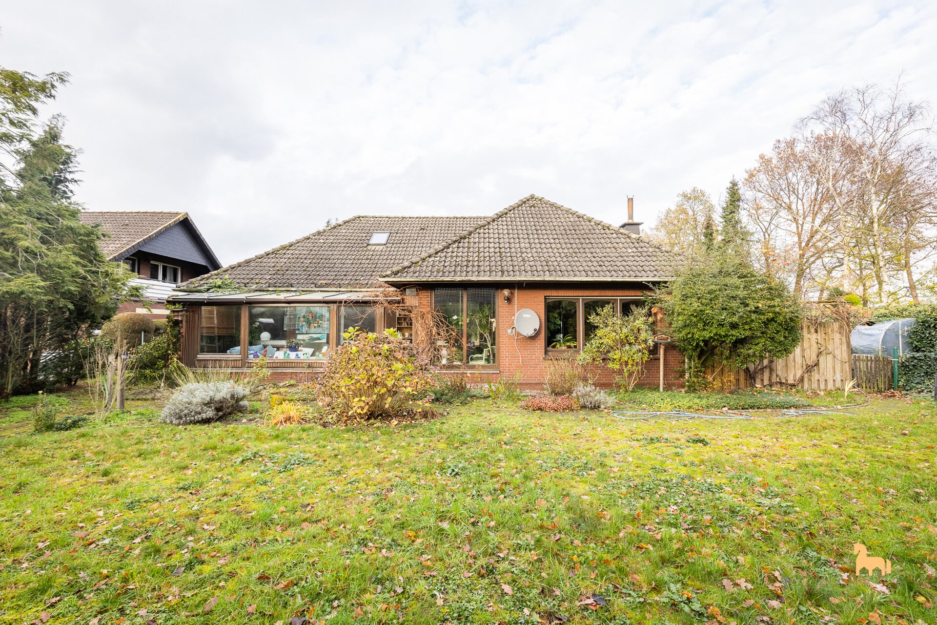 701ab088-5f83-4b7b-a348-b20e5b94f40f