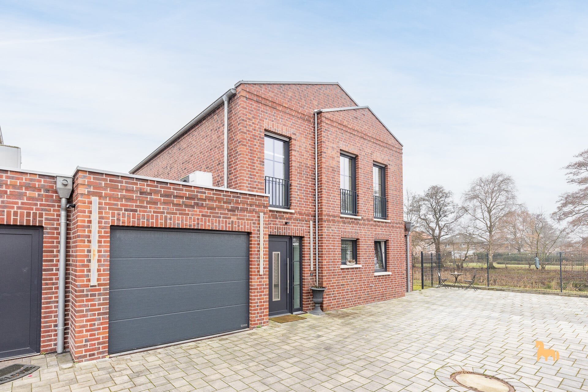 c22a01e0-9930-4f01-808a-0a9054e9ffef